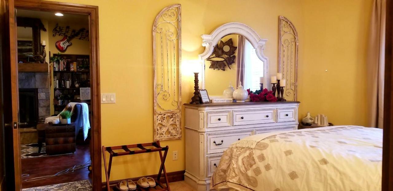 Chateau Du Pikes Peak, A Tuscany Retreat Colorado Springs Ngoại thất bức ảnh